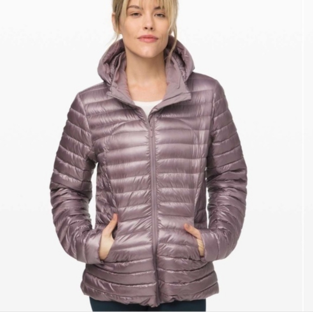 Lululemon Pack It Down Jacket *Shine
Lunar Rock size 2